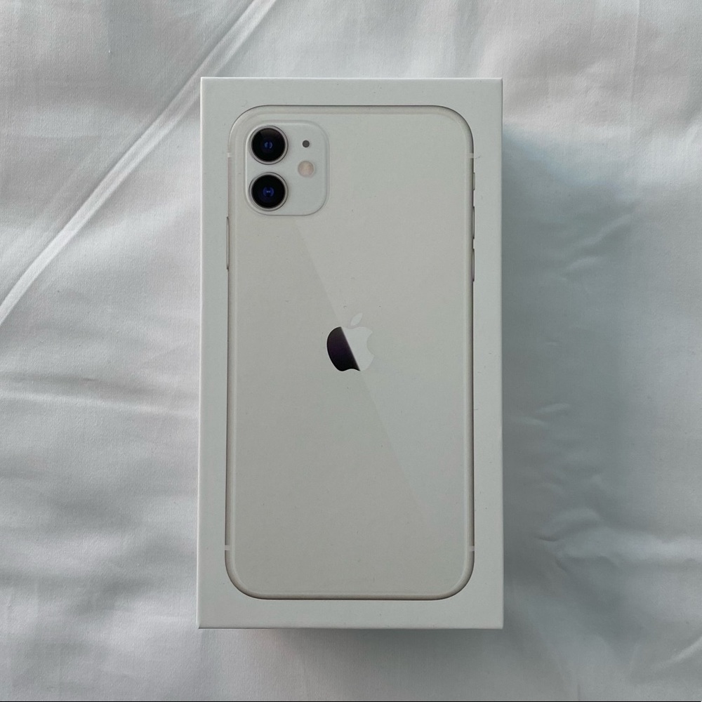 iPhone 11 Box